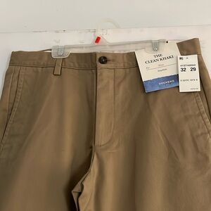 Dockers men pants slim, brand new